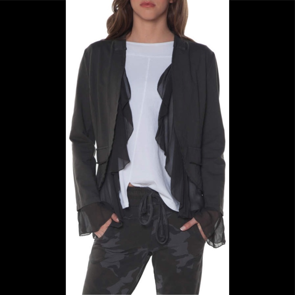 NWT Back Knit Jacket w/Ruffled Sleeves